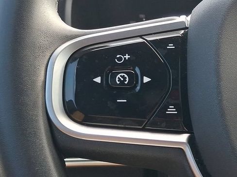 Used 2023 Volvo XC90 B6 Ultimate w/ Lounge Package AWD/4WD image 22