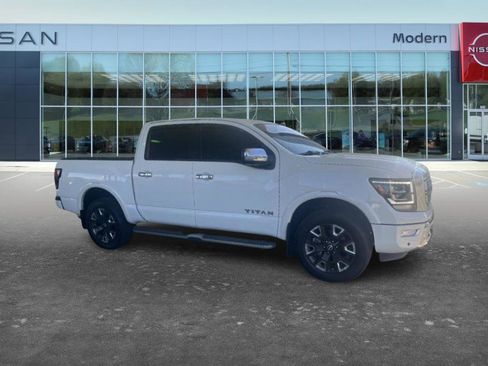 Used 2024 Nissan Titan Platinum Reserve w/ Moonroof Package AWD/4WD image 5