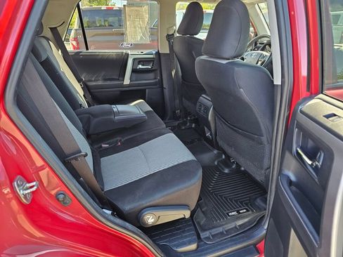 Used 2022 Toyota 4Runner SR5 AWD/4WD image 14