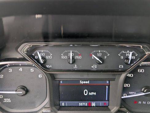 Used 2020 GMC Sierra 2500 SLE w/ SLE Value Package; image 12