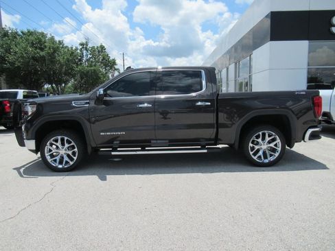 Used 2021 GMC Sierra 1500 SLT w/ SLT Premium Package AWD/4WD image 4
