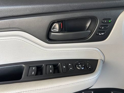 Used 2018 Honda Odyssey EX-L image 10