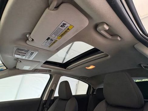 Used 2021 Honda HR-V EX image 41