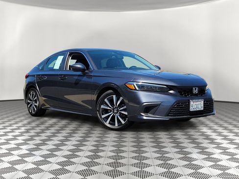 Certified 2024 Honda Civic EX-L image 2