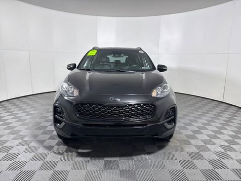 Used 2022 Kia Sportage Nightfall Edition image 2