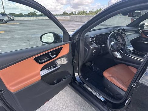 Used 2023 Mercedes-Benz GLC 300 image 22