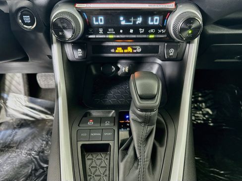 Certified 2025 Toyota RAV4 XLE w/ Convenience Package FWD image 23