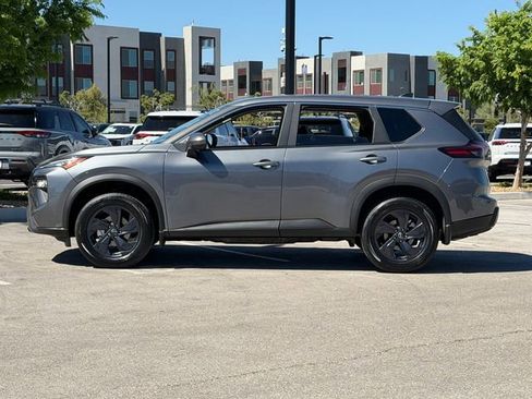 New 2026 Nissan Rogue SV w/ Cold Weather Package FWD image 2