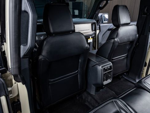 Used 2026 Ford Bronco Outer Banks image 31