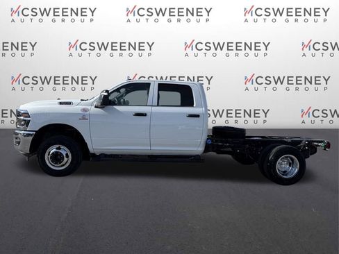 New 2026 RAM 3500 Tradesman w/ Chrome Appearance Group A image 2