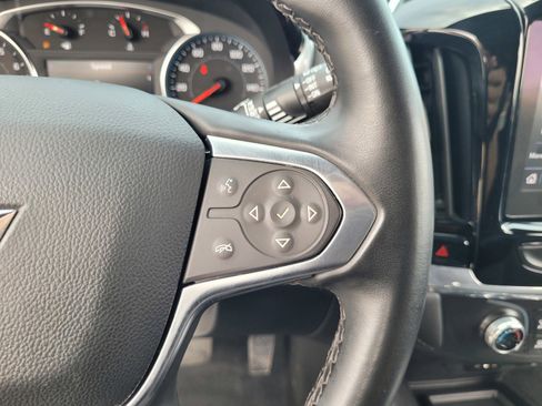 Used 2023 Chevrolet Traverse LT AWD/4WD image 23