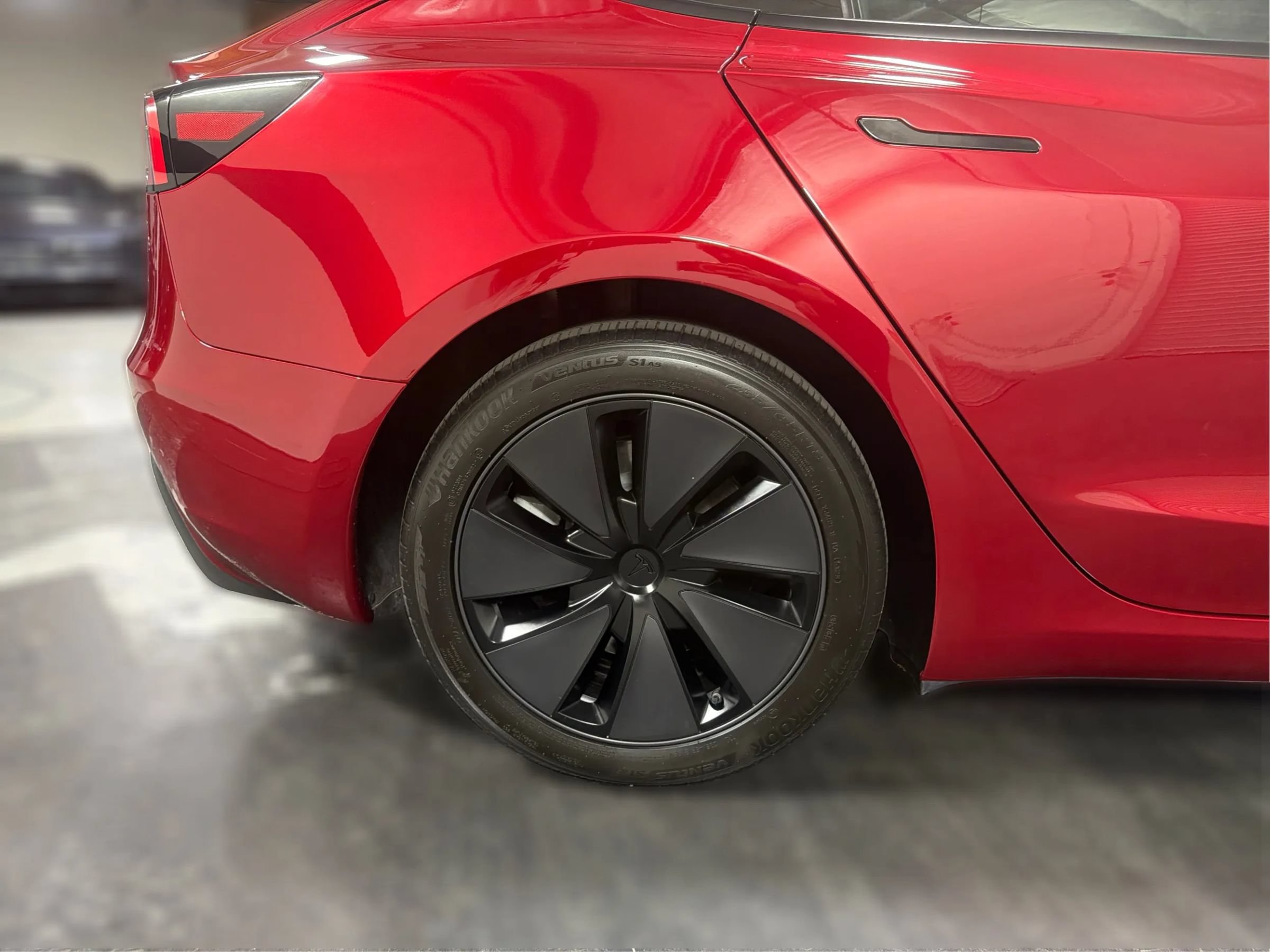 Used 2024 Tesla Model 3 Long Range AWD/4WD image 17