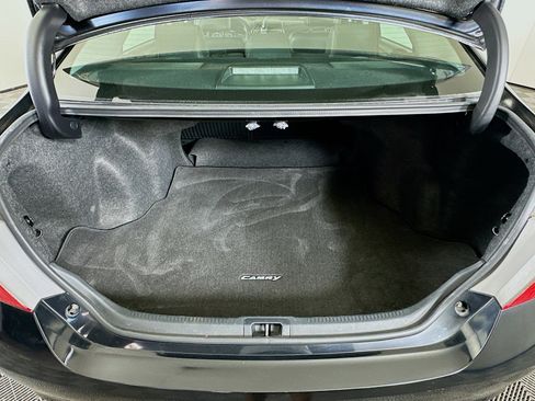 Used 2015 Toyota Camry SE FWD image 26