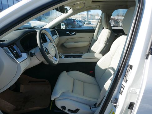 New 2026 Volvo XC60 T8 Ultra w/ Protection Package Premier image 5