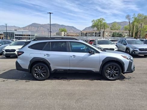 Certified 2025 Subaru Outback Onyx Edition image 2