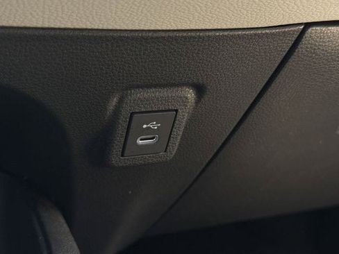 Used 2025 Toyota Corolla LE FWD image 19