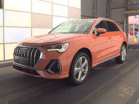 Used 2020 Audi Q3 2.0T Premium Plus w/ Premium Plus Package AWD/4WD image 1
