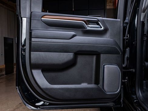 Used 2025 GMC Sierra 2500 Denali image 38