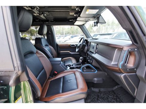 Used 2023 Ford Bronco Outer Banks w/ Sasquatch Package AWD/4WD image 23