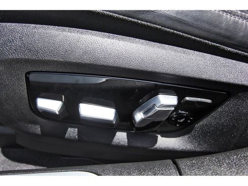 Used 2022 BMW 750i xDrive w/ Executive Package AWD/4WD image 27