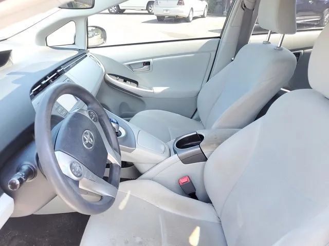 Used 2013 Toyota Prius Two FWD image 18