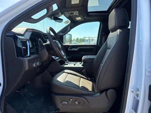 New 2026 GMC Sierra 3500 Denali w/ Denali Reserve Package AWD/4WD image 11