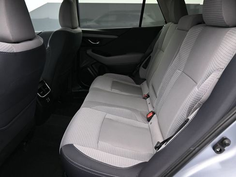 Used 2023 Subaru Outback Premium AWD/4WD image 3