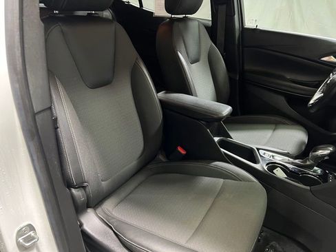 Used 2023 Buick Encore GX Preferred w/ Cold Weather Comfort Package AWD/4WD image 10