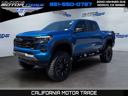 Used 2024 Chevrolet Colorado Z71 w/ Z71 Convenience Package 2