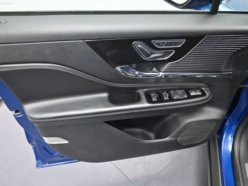 Used 2021 Lincoln Corsair FWD w/ Equipment Group 101A image 9