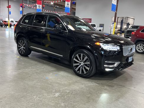 Used 2024 Volvo XC90 B6 Plus AWD/4WD image 7