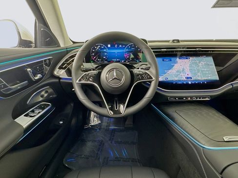 New 2026 Mercedes-Benz E 350 4MATIC Sedan image 25
