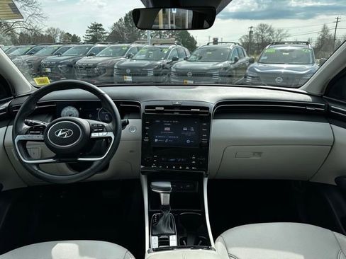 Used 2023 Hyundai Tucson SEL w/ Convenience Package image 12