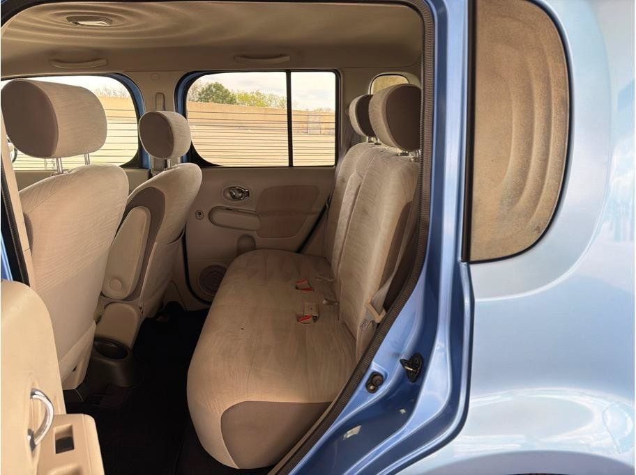 Used 2013 Nissan Cube FWD image 11