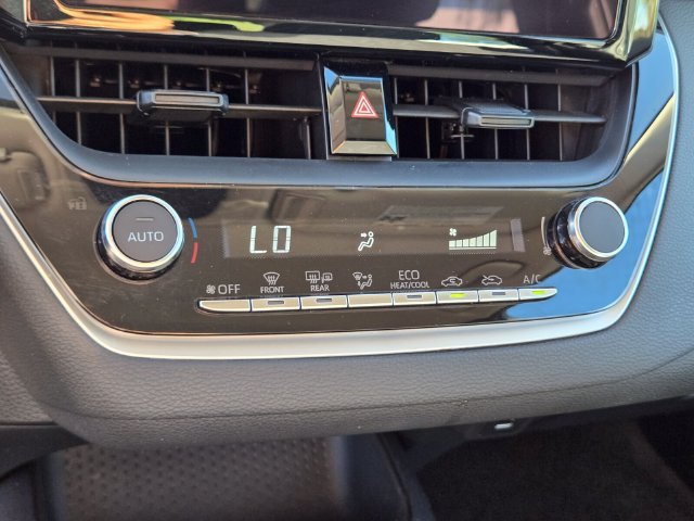 Used 2026 Toyota Corolla LE FWD image 29