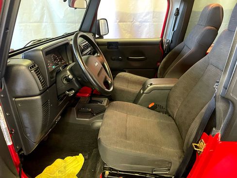 Used 2005 Jeep Wrangler X w/ Tire & Wheel Group (Ecco) image 19