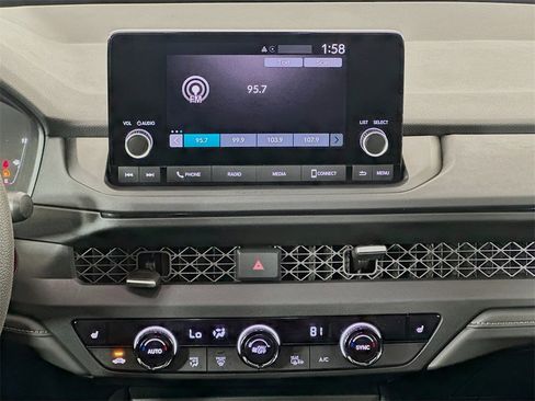 Certified 2025 Honda Accord SE image 22