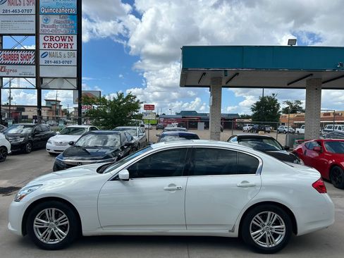 Used 2012 INFINITI G37 Journey w/ Premium Pkg RWD image 2