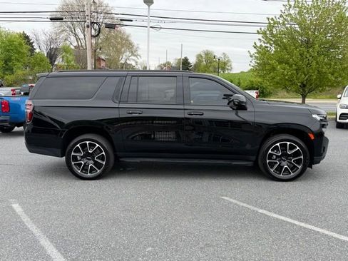 Certified 2023 Chevrolet Suburban RST w/ Luxury Package AWD/4WD image 17