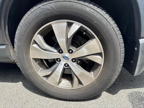 Used 2019 Subaru Ascent Premium AWD/4WD image 18