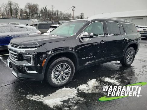 New 2026 Chevrolet Traverse LT w/ Driver Confidence Package image 3