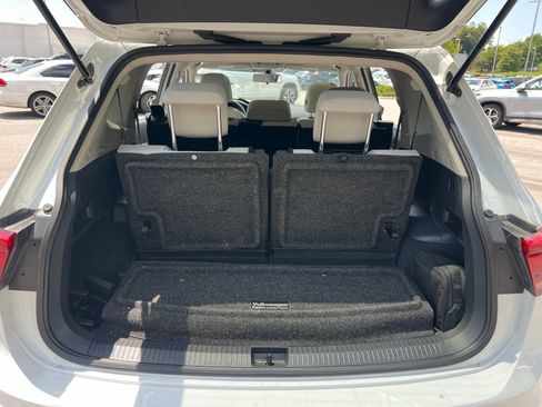 Used 2019 Volkswagen Tiguan SE FWD image 29