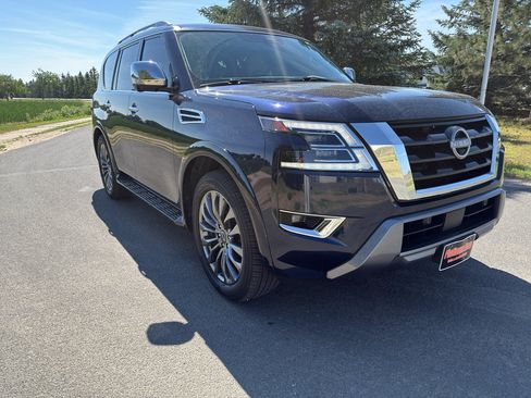 Used 2024 Nissan Armada Platinum w/ Captain's Chairs Package AWD/4WD image 4