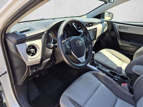 Used 2017 Toyota Corolla LE w/ LE Premium Package FWD image 10
