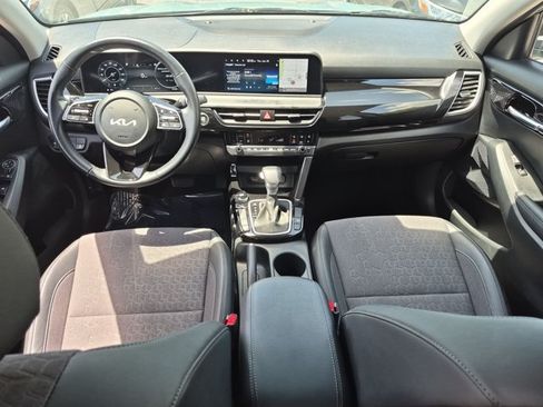 Used 2024 Kia Seltos S FWD image 18