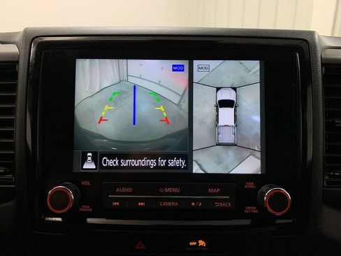 Used 2023 Nissan Frontier PRO-4X w/ Pro Convenience Package image 9