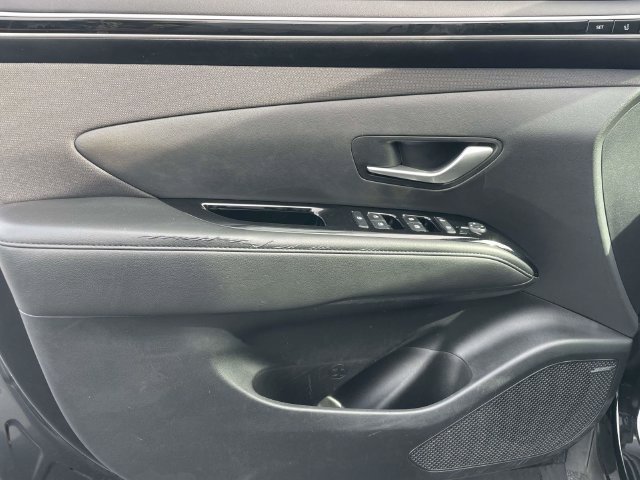 Used 2022 Hyundai Tucson Limited FWD image 15