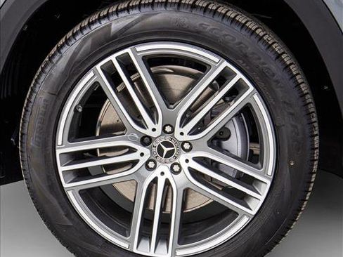 New 2026 Mercedes-Benz GLS 450 4MATIC image 9