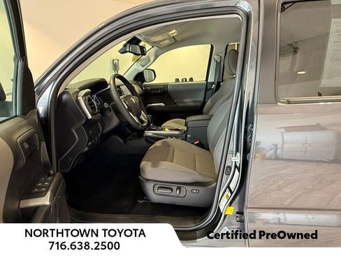 Used 2023 Toyota Tacoma SR5 AWD/4WD image 11