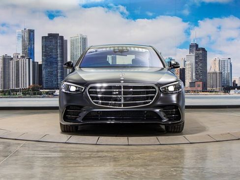 Certified 2024 Mercedes-Benz S 500 4MATIC image 3